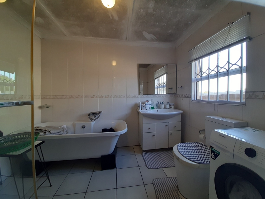 3 Bedroom Property for Sale in Chiselhurst Eastern Cape